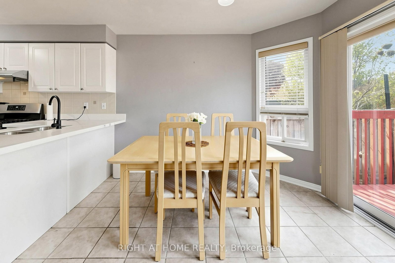 648 Blackwood Boulevard • Oshawa, ON photo 45