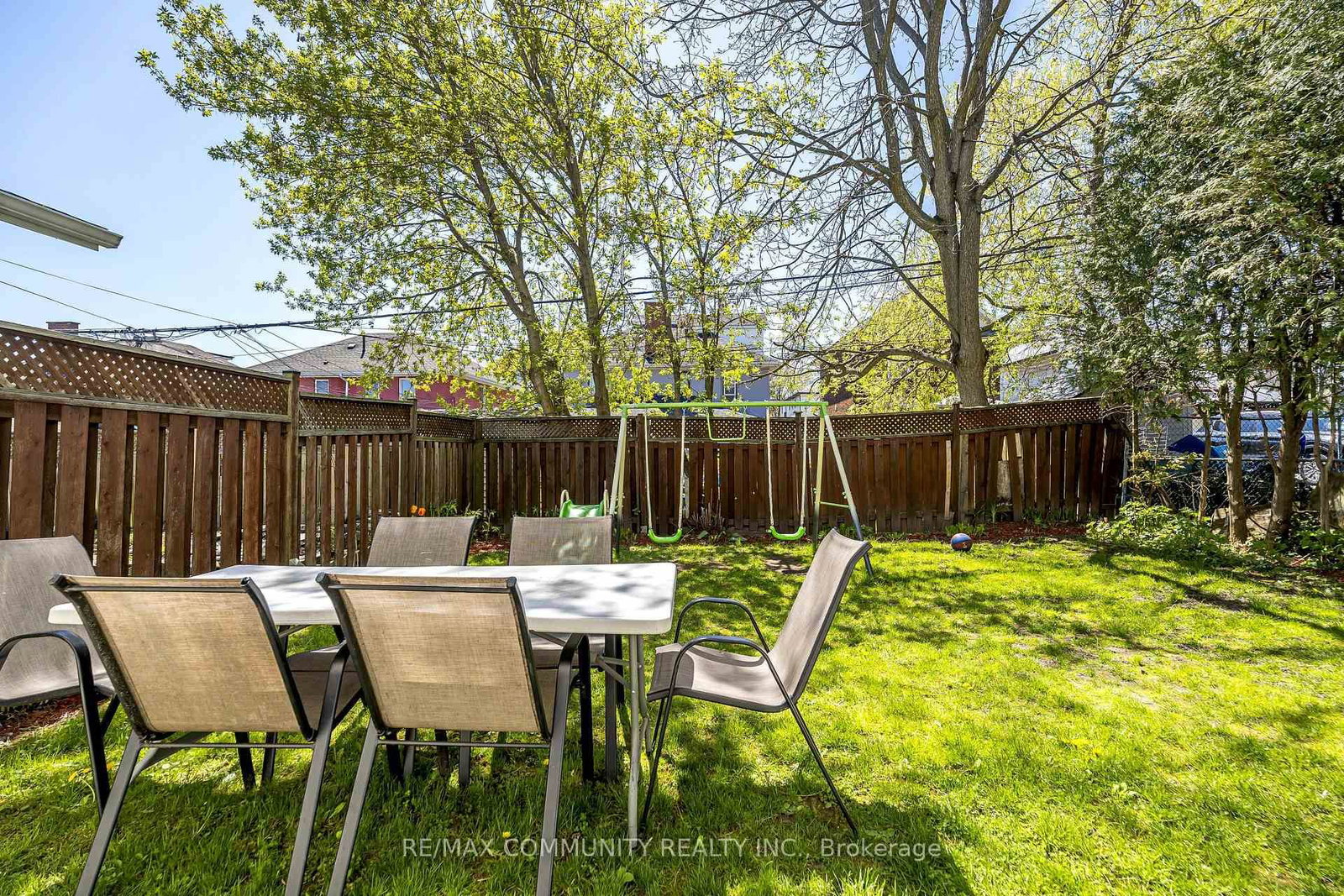 109 E Adelaide Avenue • Oshawa, ON photo 31