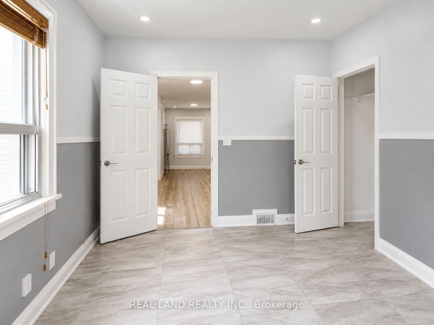 MAIN FLOOR-225 Coxwell Avenue, Toronto, ON, photo 5