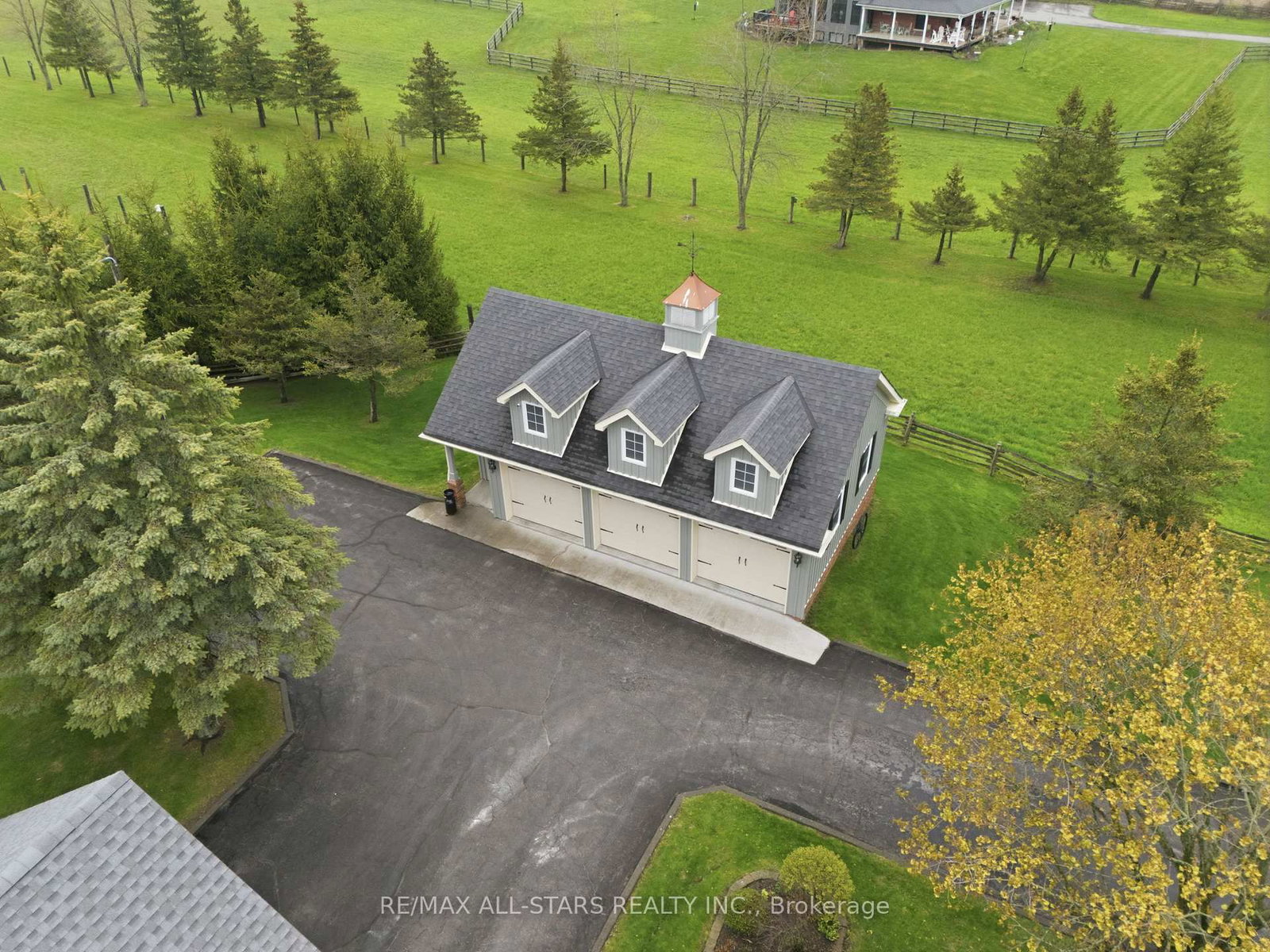 4271 Fallis Road • Scugog, ON photo 2