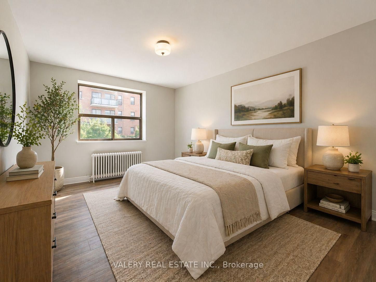 108-11 Glenburn Avenue, Toronto, ON, photo 5