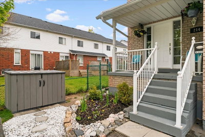 214 Graburn Avenue • Oshawa, ON photo 2