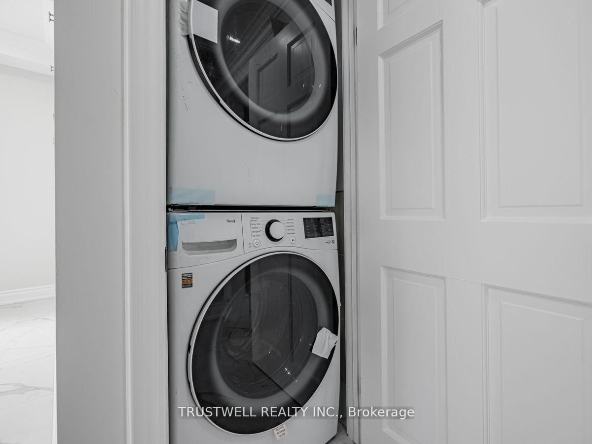 A-90 Galt Avenue, Toronto, ON, photo 4