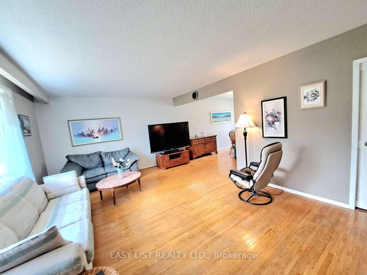 1035 Oshawa Boulevard N • Oshawa, ON photo 4