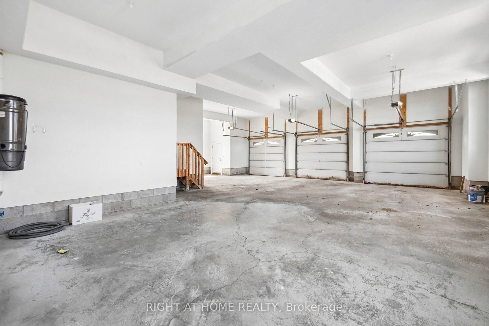 18 Bice Court • Clarington, ON photo 36