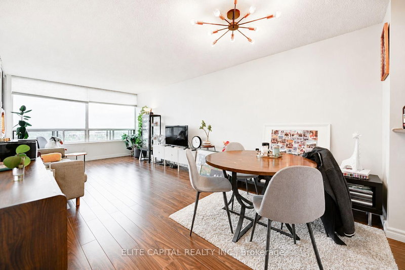 1706 - 350 Alton Towers Circle
