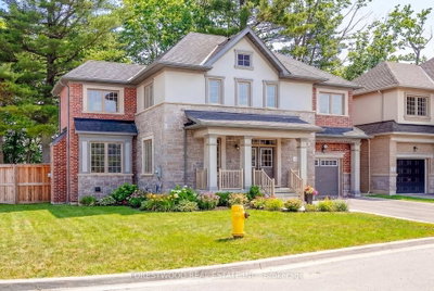 4-bed Detached House · 17 Deer Creek Crt