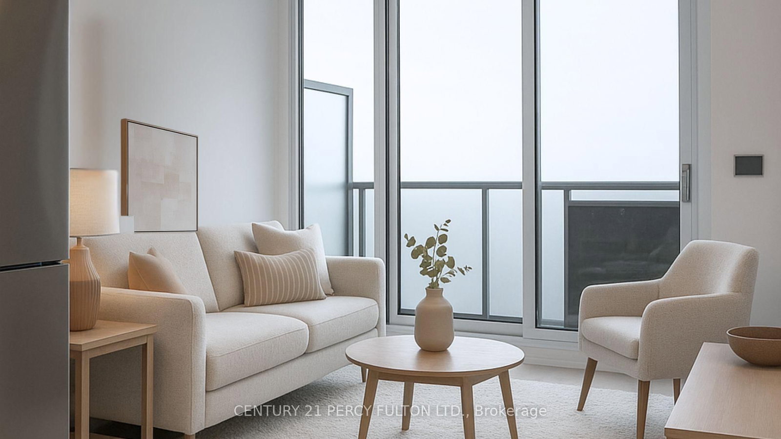 2545 Simcoe Street N, Unit PH21