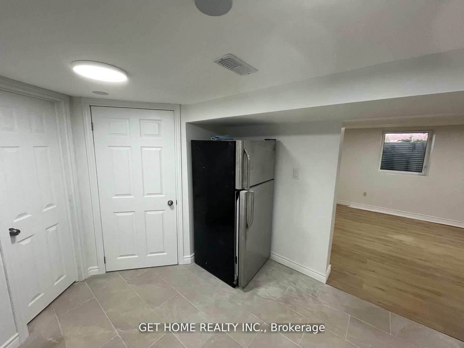 116 Southlawn Avenue, Unit #Bsmt