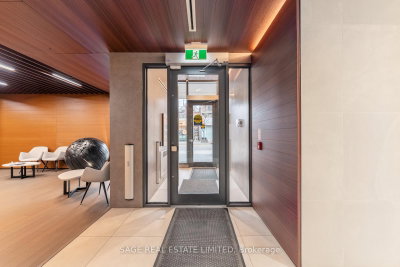 1888 E Queen Street • #206 • Toronto, ON