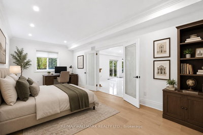 32 Orchard Park Drive — photo 2