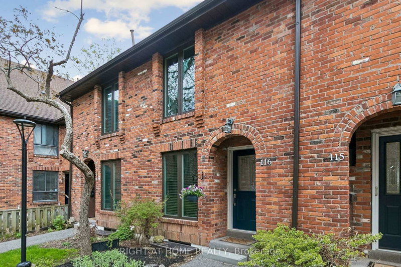 116 - 26 Livingston Road