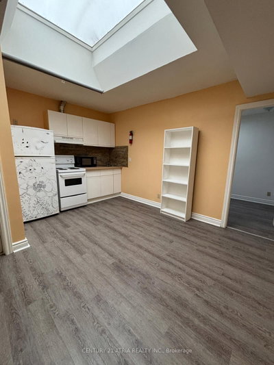 Upper Level leased at Apt 2-2828 Danforth Avenue, Toronto, Ontario, M4C 1M1 - East End-Danforth - MLS: E13142750