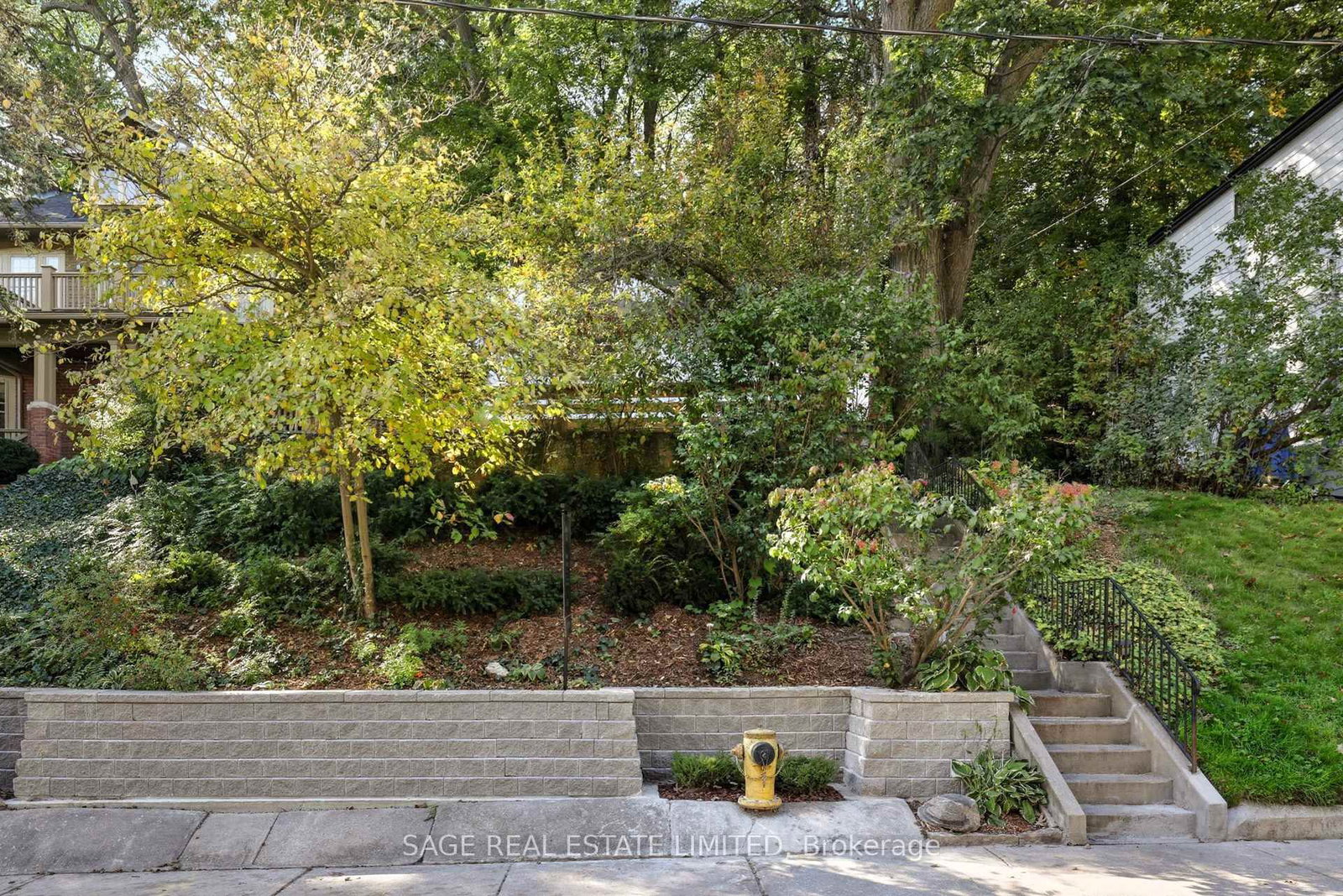 130 Neville Park Boulevard - Photo 3