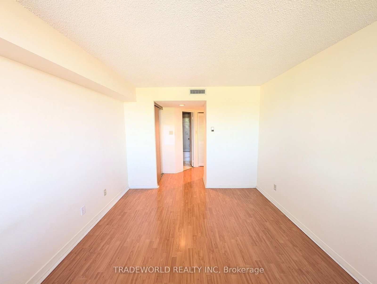150 Alton Towers Circle • #405 • Toronto, ON photo 9