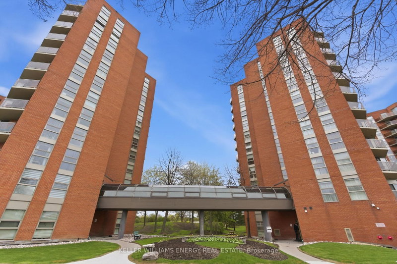 10 Dean Park Rd #719, Toronto, Ontario