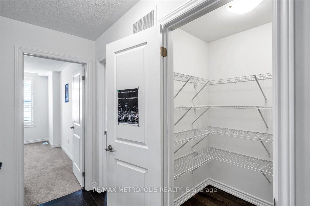 120 Laing Drive - Photo 27