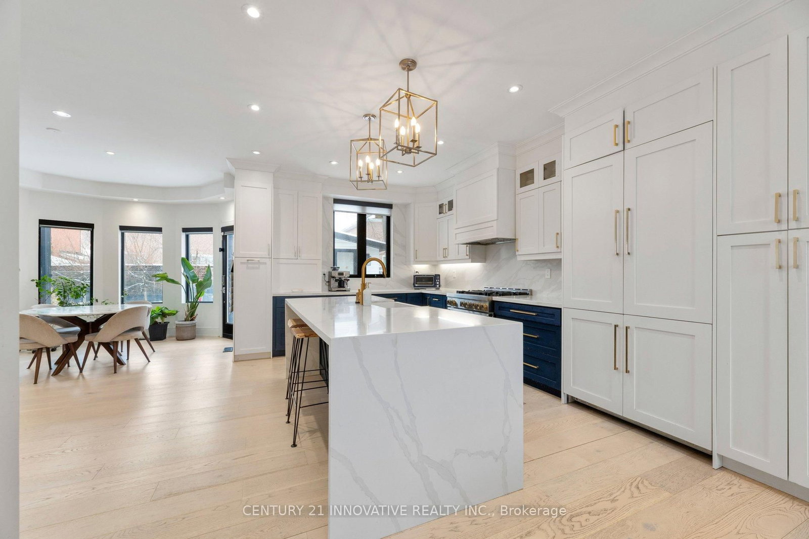 6 Devonridge Crescent • Toronto, ON photo 13