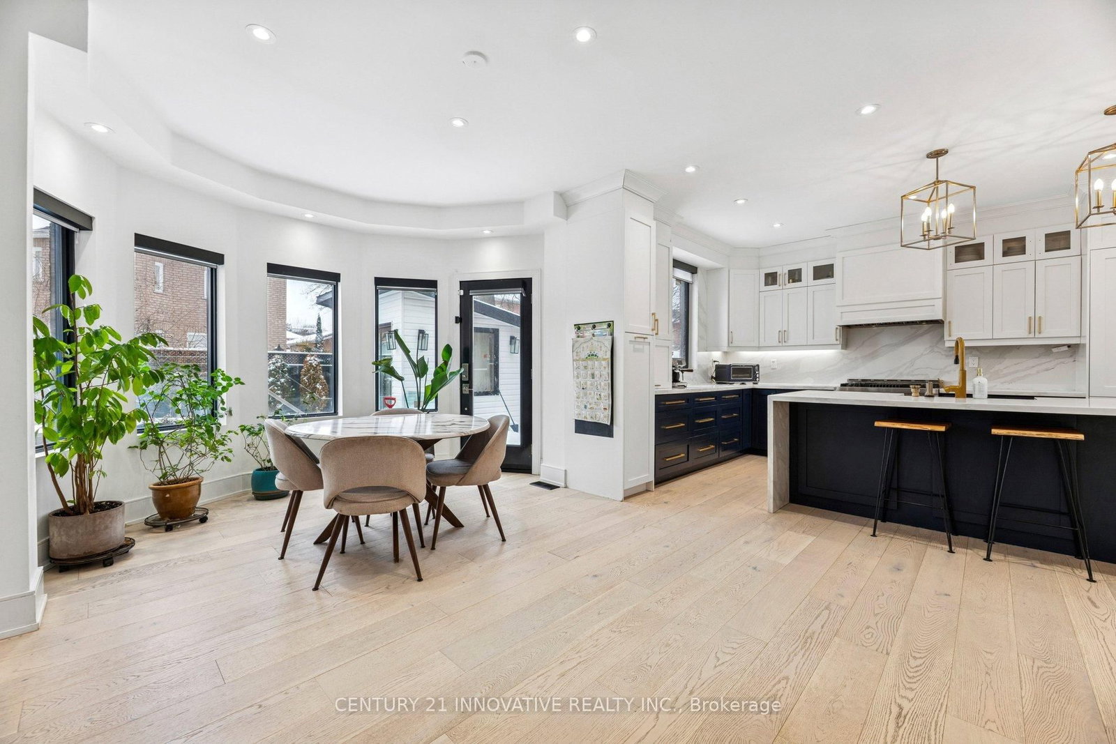 6 Devonridge Crescent • Toronto, ON photo 22