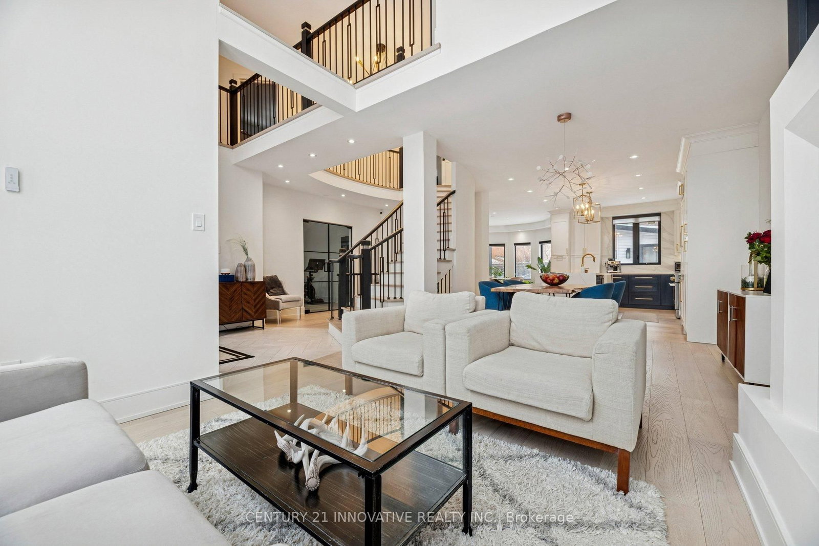 6 Devonridge Crescent • Toronto, ON photo 6