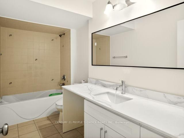 107 National Street • Toronto, ON photo 38