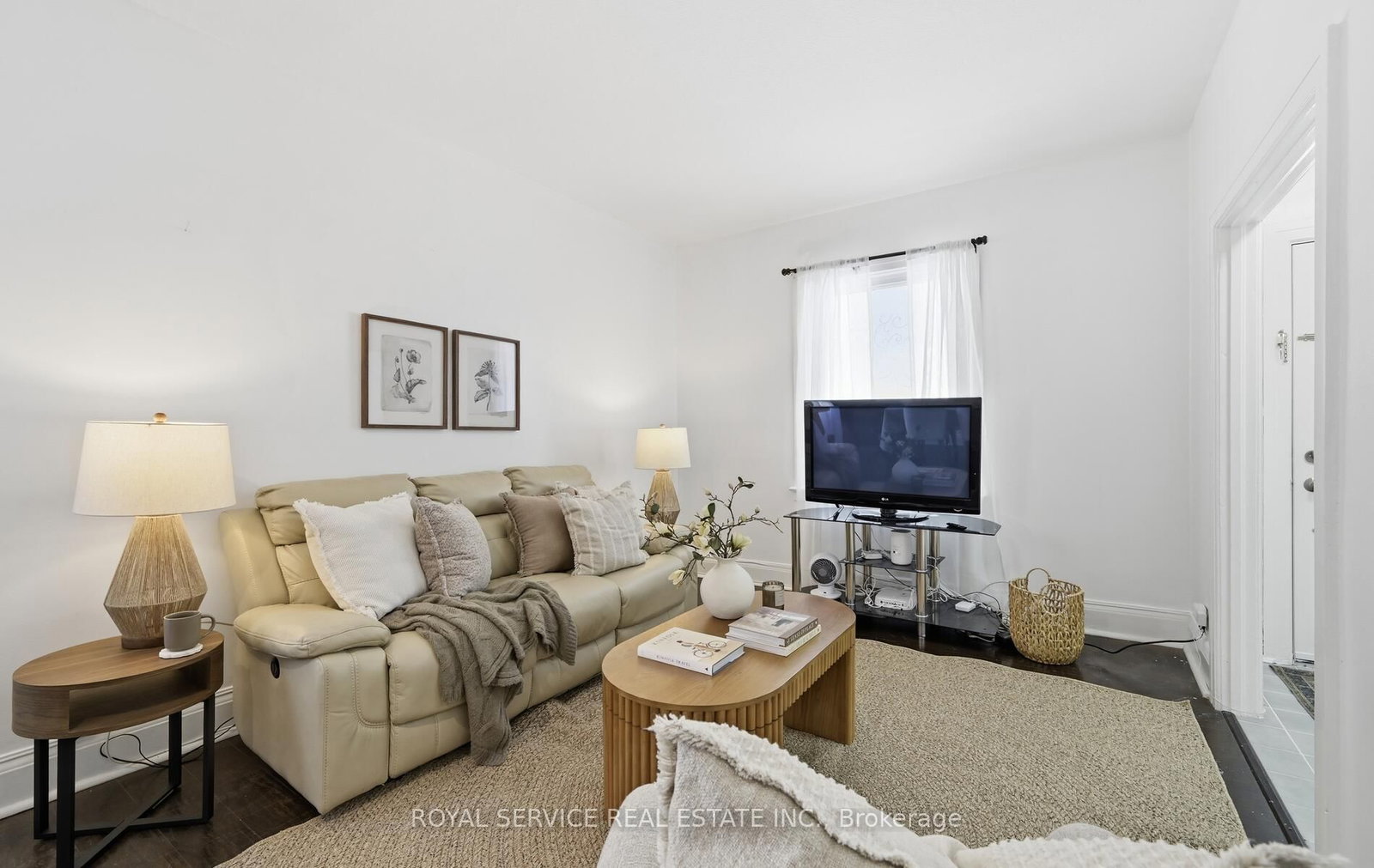 14 Liberty Place • Clarington, ON photo 6