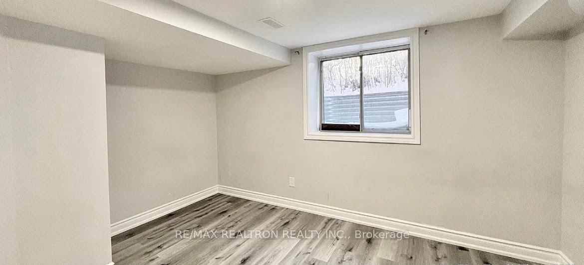 Bsmt - 746 Phillip Murray Avenue, Oshawa 4