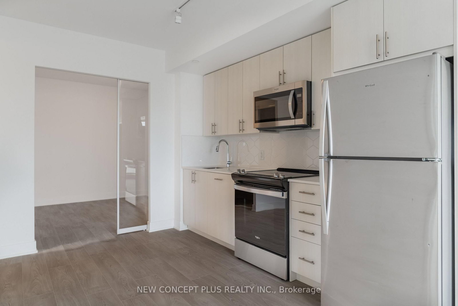 2545 N Simcoe Street • #835 • Oshawa, ON photo 21