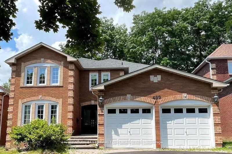 home for lease on 492 Palmtree Crescent