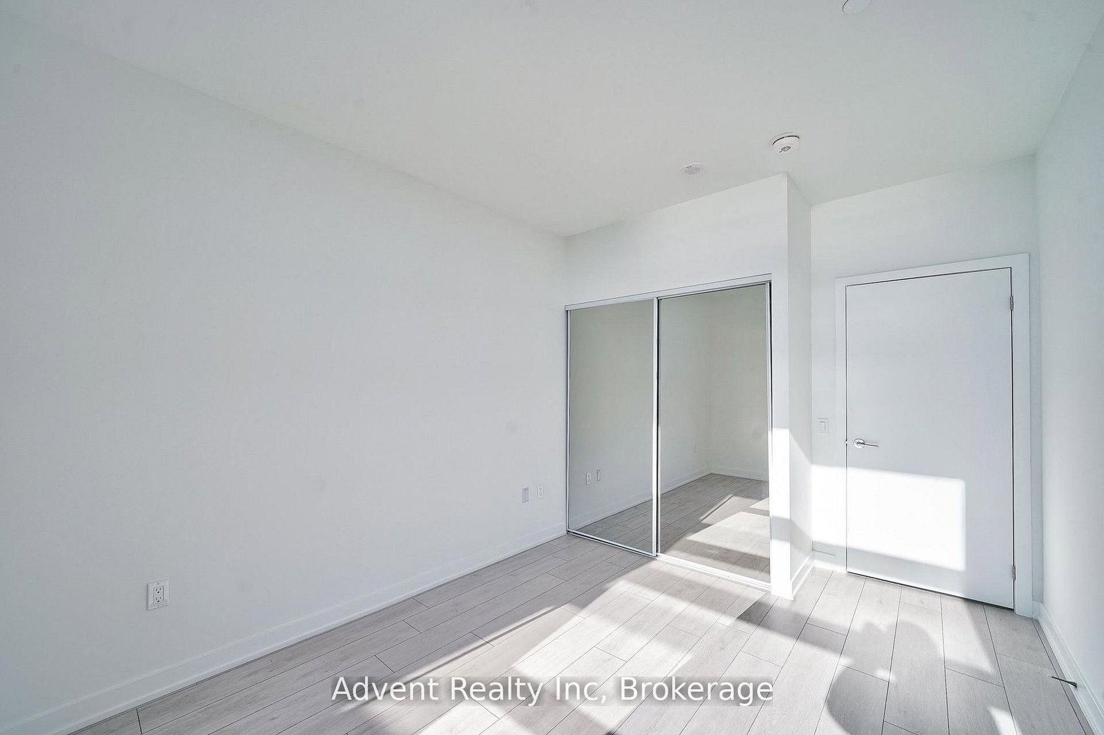 1606 Charles Street, Unit PH1803 - Photo 31