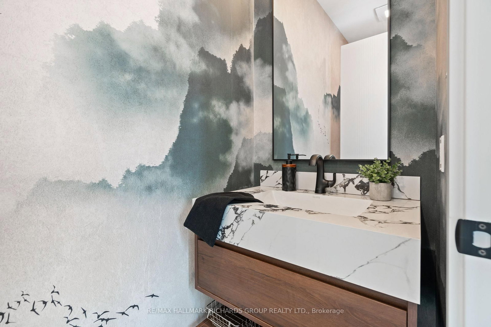 98 Dixon Avenue • Toronto, ON photo 11