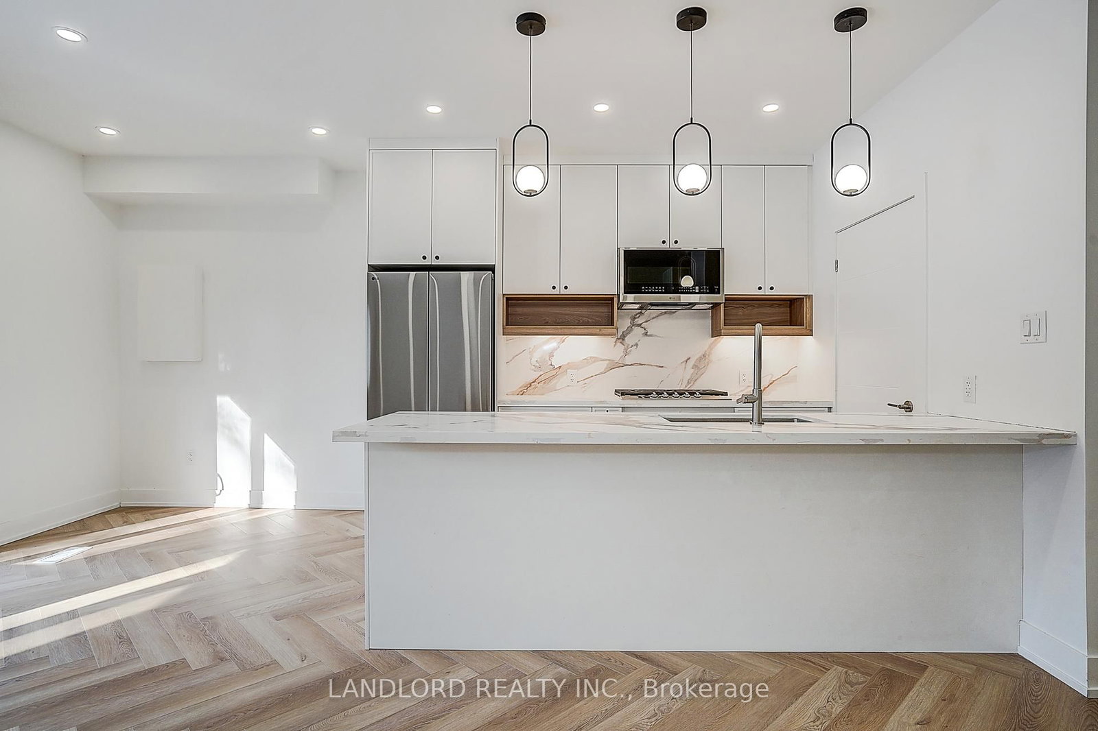 1146 Broadview Avenue, Unit 4 - Photo 22