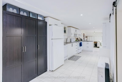 533 Kingston Road — photo 6