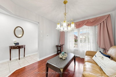 72 Hyacinth Crescent — photo 6