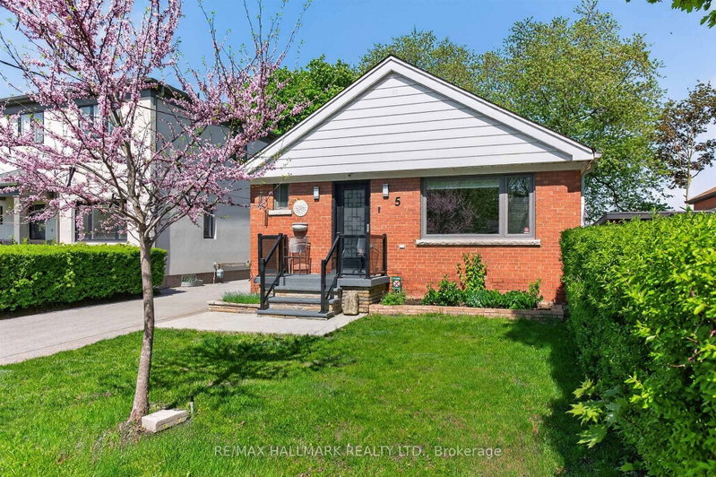 5 Elmont Dr, Toronto, Ontario
