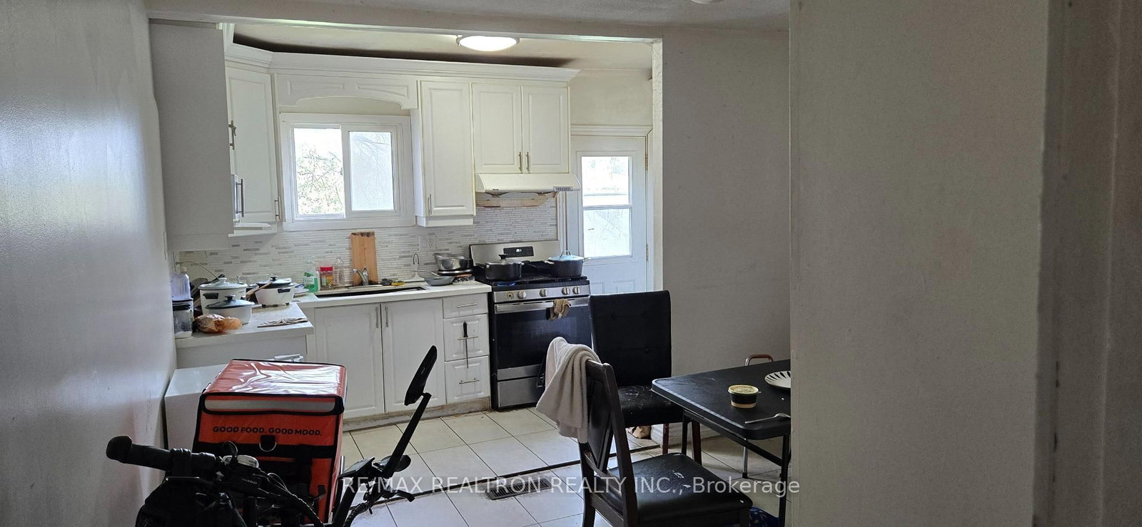 103 Denton Avenue • Toronto, ON photo 17