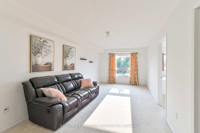 2nd Floor - 64 Wyper Square