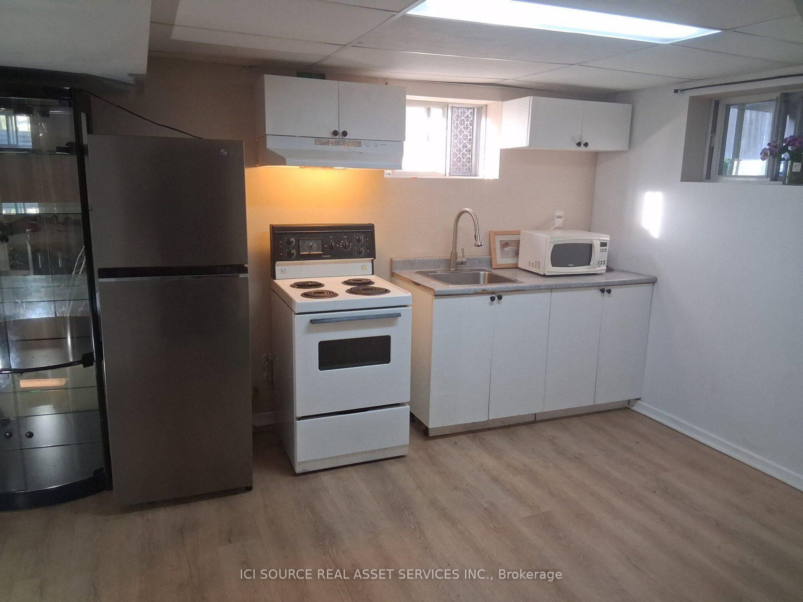 11 Ellington Drive • Toronto, ON photo 14
