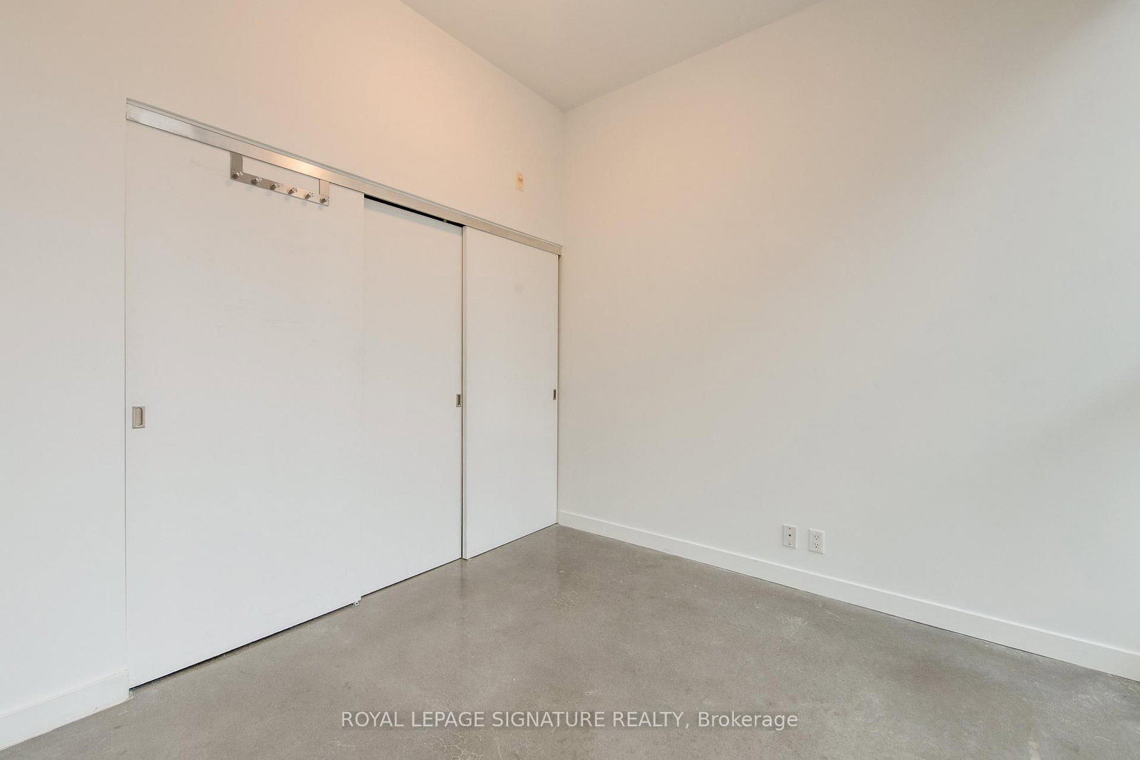 625 Queen Street E, Unit 211 - Photo 20