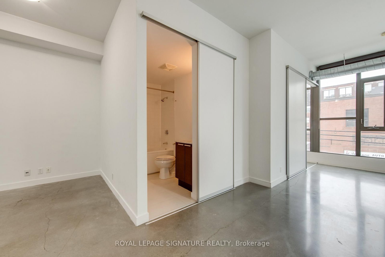625 Queen Street E, Unit 211 - Photo 27