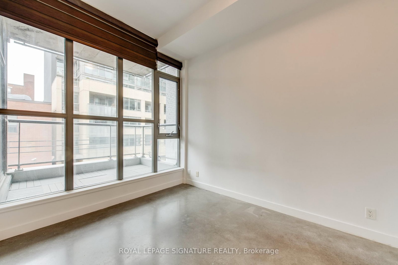 625 E Queen Street • #211 • Toronto, ON photo 32