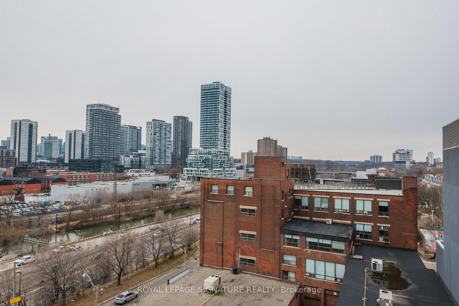 625 E Queen Street • #211 • Toronto, ON photo 42