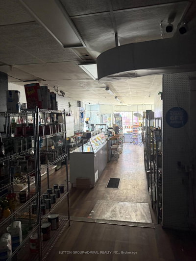 1572 E Queen Street • Toronto, ON