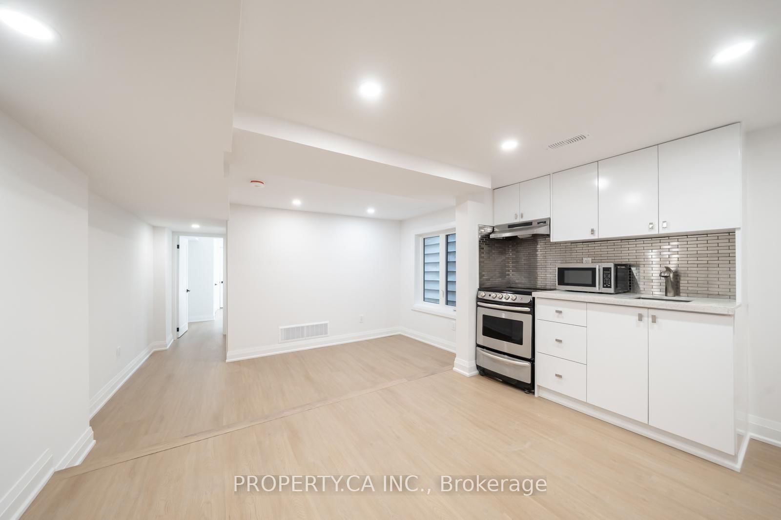 Lower-344 Highfield Road, Toronto, ON, photo 5