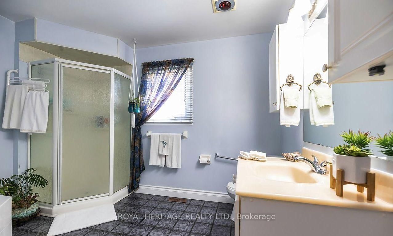 31 Thames Drive N • Whitby, ON photo 18