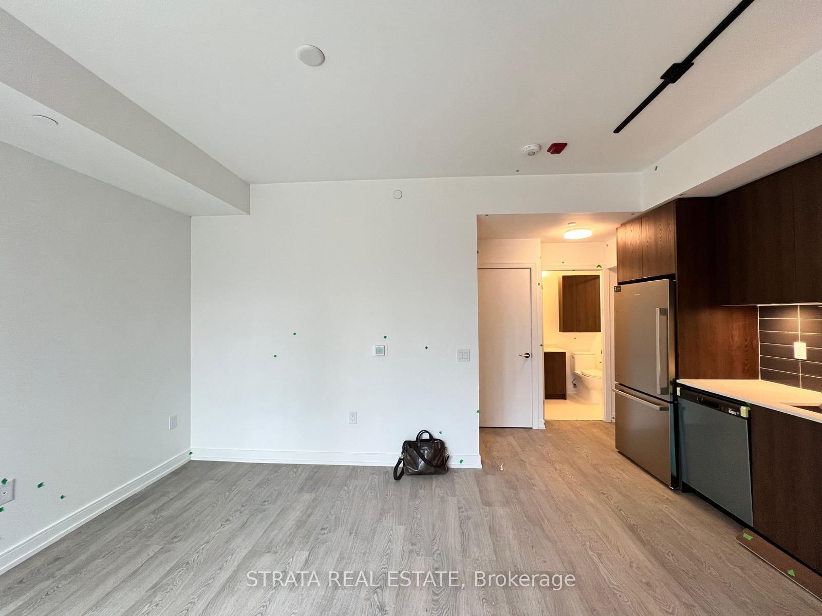 12-172 Clonmore Drive, Toronto, ON, photo 3