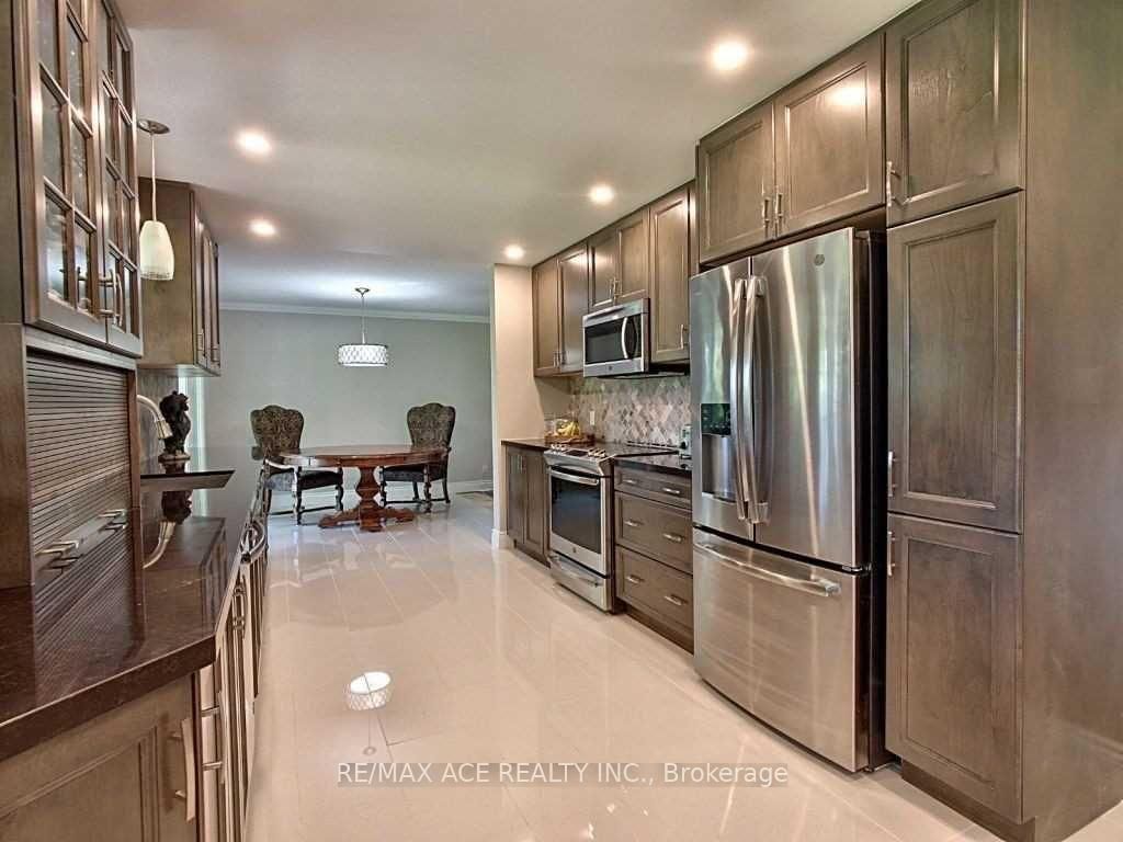 5455 Hoxton St, Pickering, view 13