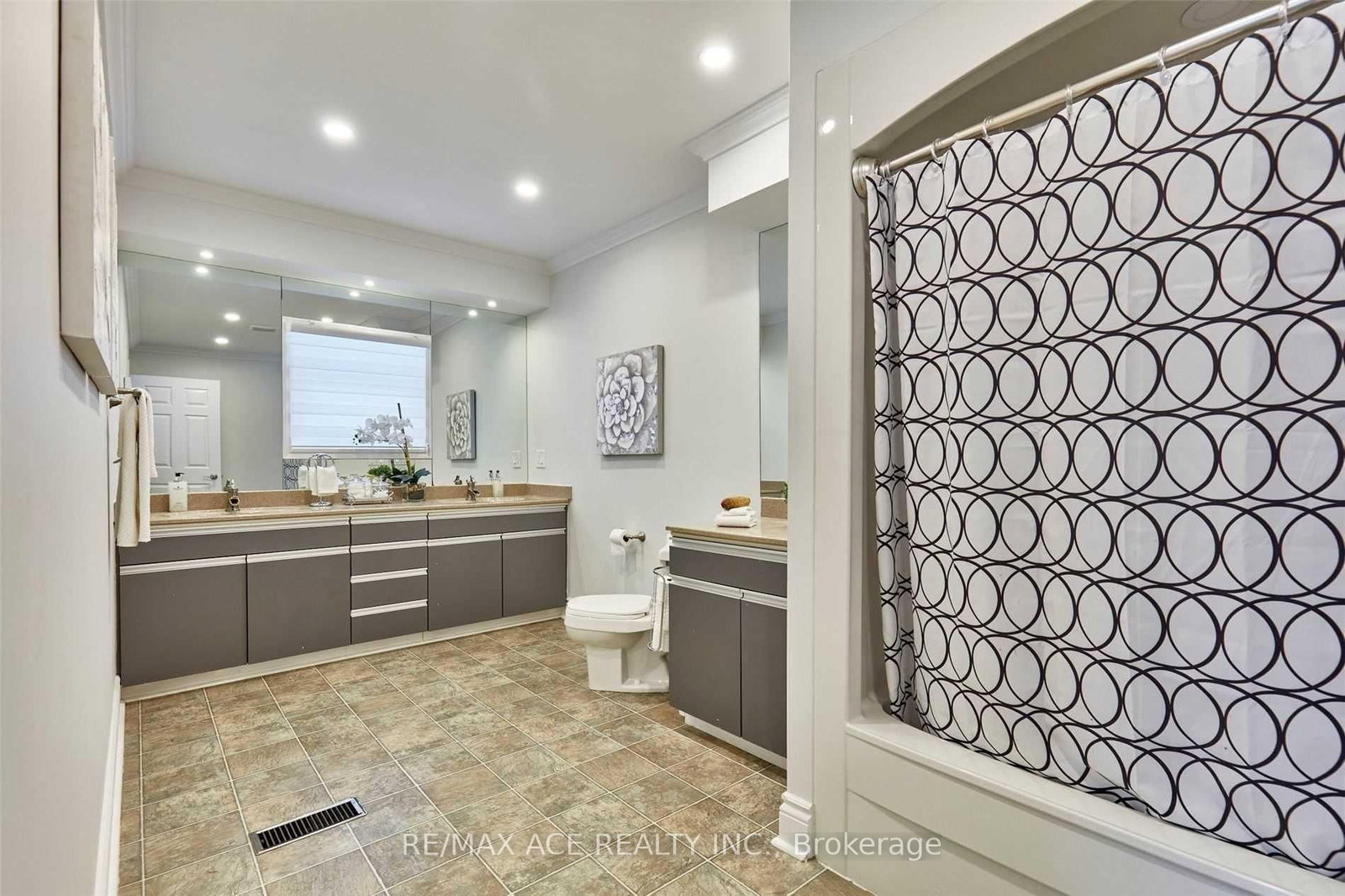 5455 Hoxton St, Pickering, view 20