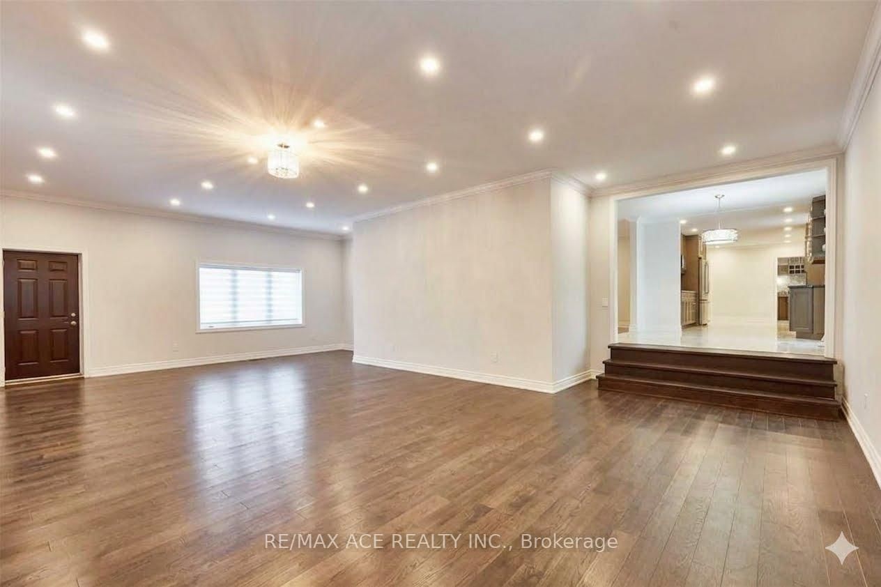 5455 Hoxton St, Pickering, view 9