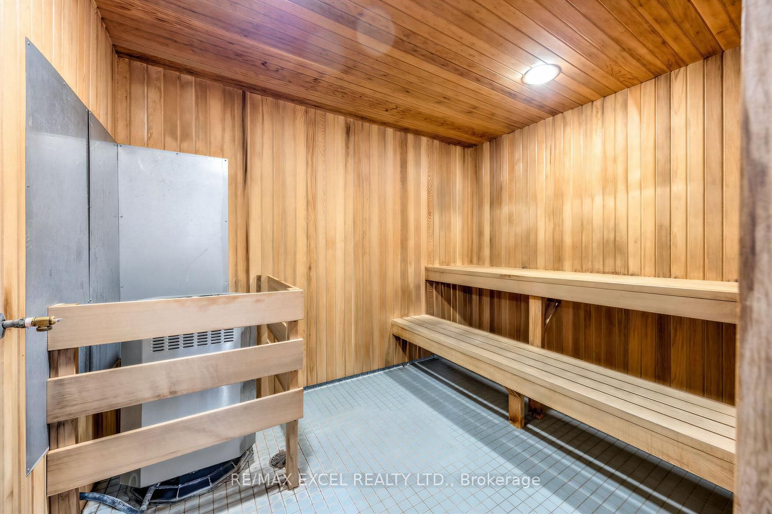 340 Watson Street W, Unit 916 - Photo 17